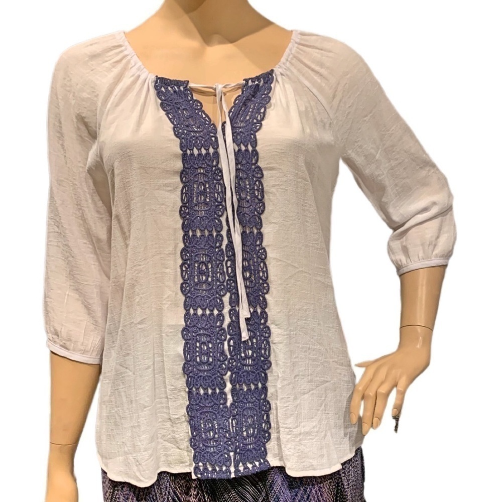 Spense Peasant Blouse Size XL Boho White Tunic w/ Blue Crocheted Tie Front
